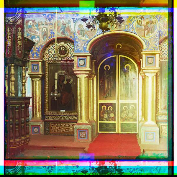 ikonostas_tserkvi_ioanna_bogoslova._rostov_velikii.jpg