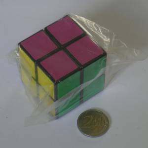 2x2x2_es_black.jpg