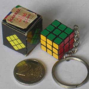 3x3x3_keych_wp1.jpg