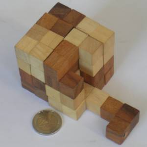 4x4x4_snake_cube.jpg