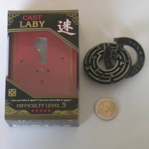 cast_laby.jpg