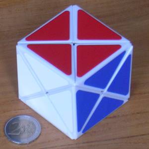 dino_cube_white.jpg