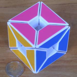 edges_only_cube.jpg