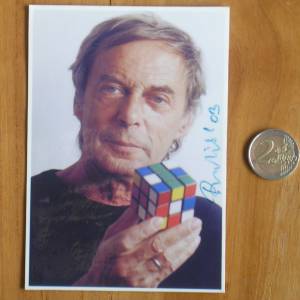 photo_signed.jpg