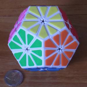 pyraminx_crystal_w.jpg