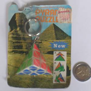 pyraminx_keych1.jpg