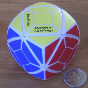 skewb_pillow_white.jpg