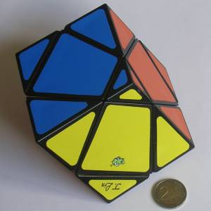 squashed_skewb.jpg