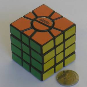 super_square1_b.jpg